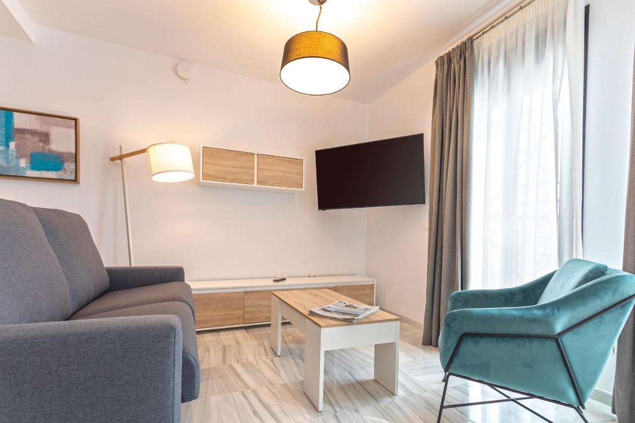 Malaga Rivas 34 Suites Homes מראה חיצוני תמונה